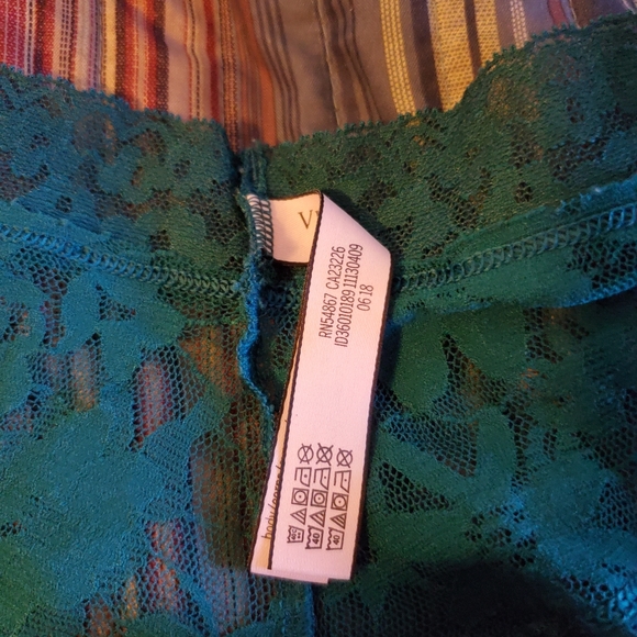 Victoria Secret - Picture 5 of 7